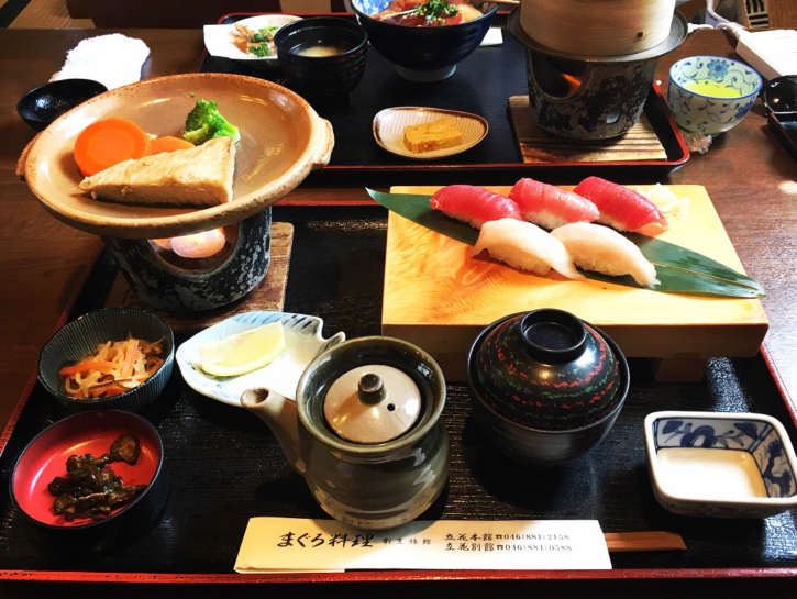 みさきまぐろきっぷを使って『割烹旅館 立花』のカマトロ陶板焼とお寿司のセット