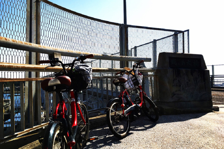 みさきまぐろきっぷ レンタサイクルで城ヶ島大橋を渡る。